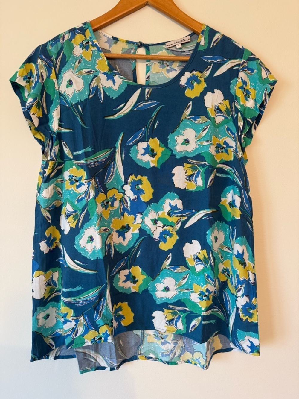 AVA CHRISTINE Floral Scoop Neck Blouse in Teal and Turquoise